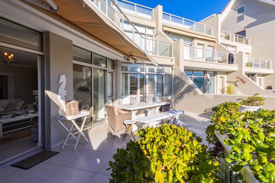 2 Bedroom Property for Sale in Table View Western Cape
